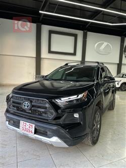 تۆیۆتا ڕاڤ 4